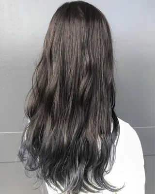 ロング カラー 長谷川 沙紀のヘアスタイル