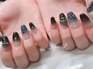 ネイル 芦辺 香奈のネイルデザイン