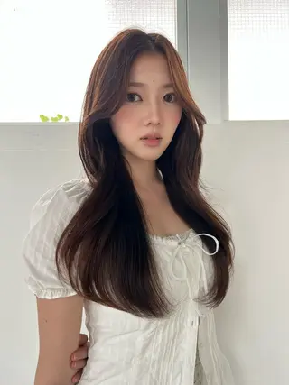 ロング カラー 山本 彩楓のヘアスタイル