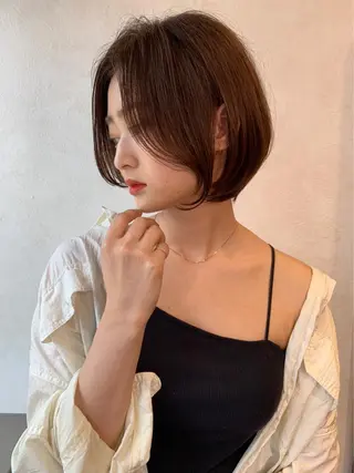 ショート かえ🩶韓国ボブ🎀 透明感カラー🥣のヘアスタイル