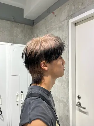 ショート メンズ ウルフカット🐺 センターパート🌈のヘアスタイル