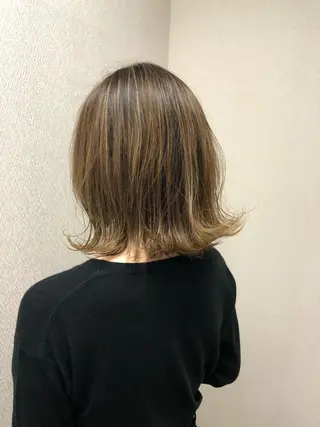 ミディアム カラー a rikaのヘアスタイル