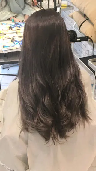 ロング カラー 江幡 渉のヘアスタイル