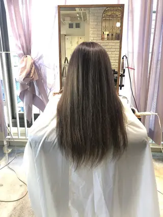 セミロング カラー ヘアアレンジ 柳井 準平のヘアスタイル