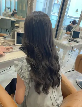 セミロング カラー ヘアアレンジ 佐々木 シホミのヘアスタイル
