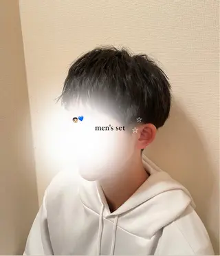 メンズ 暖色カラー/ブリーチ なしカラー/艶カラーのヘアスタイル