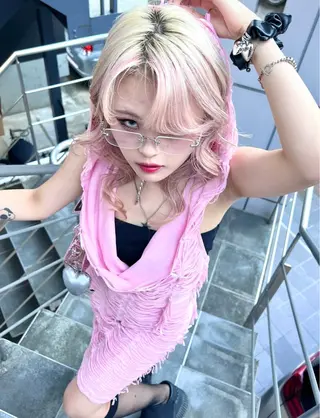 ロング ハイトーン♡ブリーチ ♡エクステ♡nanaのヘアスタイル