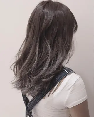 ミディアム セミロング ロング カラー ヘアアレンジ クセ毛お悩みの方 四宮桂佑のヘアスタイル