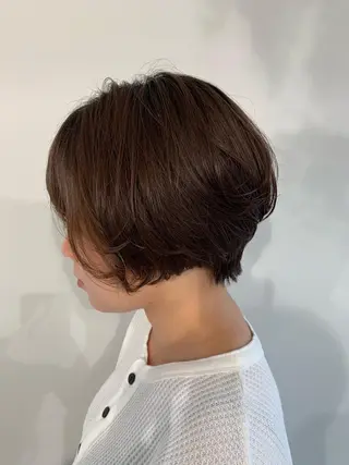 ショート カラー パーマ 加藤 綾華のヘアスタイル