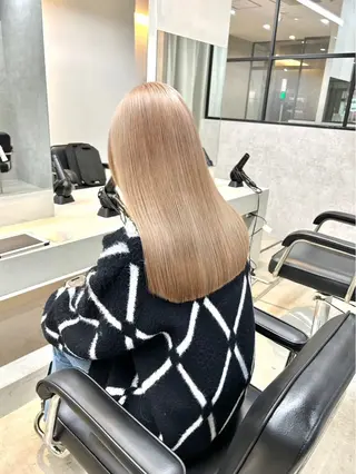 カラー 杉森 蘭琉のヘアスタイル