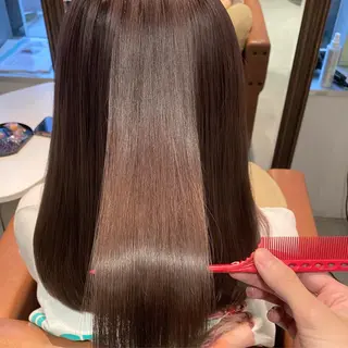 セミロング 縮毛矯正・暗髪 ・ショート 橋本🐶のヘアスタイル