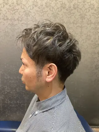 カラー メンズ ルピナス中田店長 山口大地のヘアスタイル