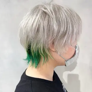 ショート カラー デザインカラー/パー マ🦖外岡咲希🦖のヘアスタイル