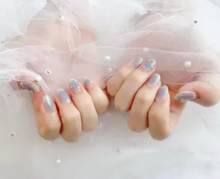 ネイル ᴿᴬᴺᴼᴺ ‎🤍 𝐴𝑌𝐴𝐾𝐴のネイルデザイン