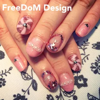 ネイル ＦreeDoＭ   Design所属・W KUMIのネイルデザイン
