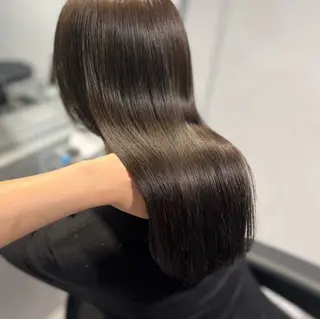 ロング カラー 🫧うる艶トレンド 🫧透明感カラーのヘアスタイル