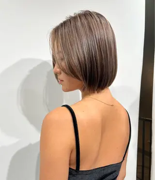 カラー 🪞透けヘア髪質改善 艶ベージュ/nagiのヘアスタイル