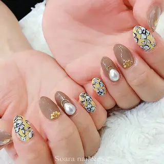 ネイル Salon Cleve所属・T. maoのネイルデザイン