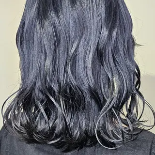 ミディアム 🇰🇷透明感×ハイ トーン🌟tomoのヘアスタイル