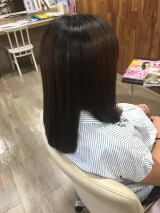 セミロング M.arc 【マーキ】のヘアスタイル