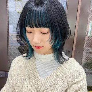 ミディアム TOMOYAレイヤー ブリーチ縮毛矯正のヘアスタイル