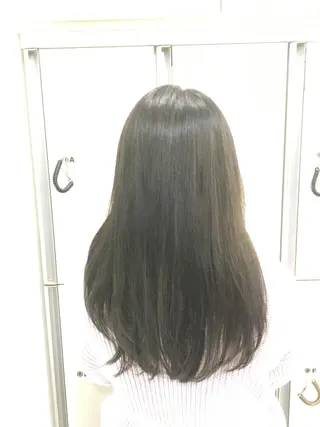 セミロング カラー 三川 洋樹のヘアスタイル