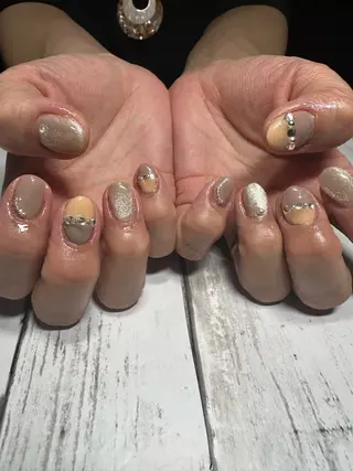 ネイル e.nail所属・🍎吉田 恵里🍎のネイルデザイン