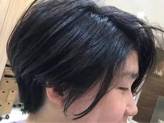 ショート カラー ウエモト タク ショート/レイヤーのヘアスタイル