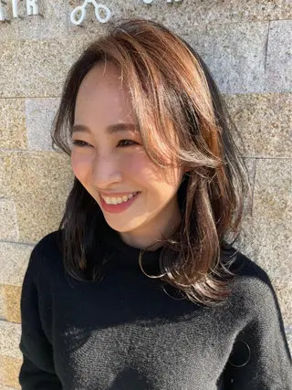 セミロング カラー 中村 優太のヘアスタイル