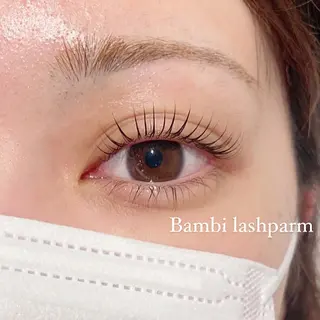 マツエク・マツパ SALON VILLAGE Jingumae 2nd.店所属・eyelist. AIのマツエク・マツパデザイン