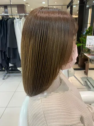 カラー 内山 歩美のヘアスタイル