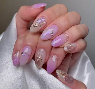 ショート パンチャパンチャ ネイルサロンのネイルデザイン