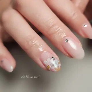 ネイル ラヴィアン ローズのネイルデザイン