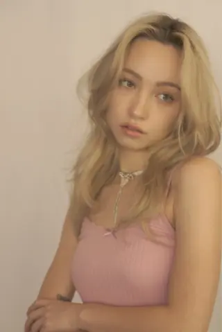 セミロング ヘアアレンジ TIECHEL所属・韓国ナチュラル・ ベージュ/落合夏希のヘアスタイル