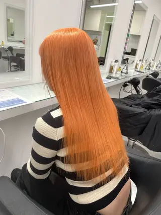 カラー 夏カラーオレンジ ヘアーひめな🫧のヘアスタイル