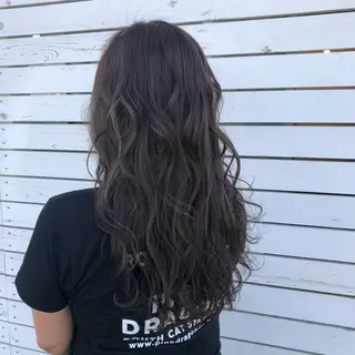 ロング カラー CREAPY所属・CREAPY　日向野 利菜のヘアスタイル