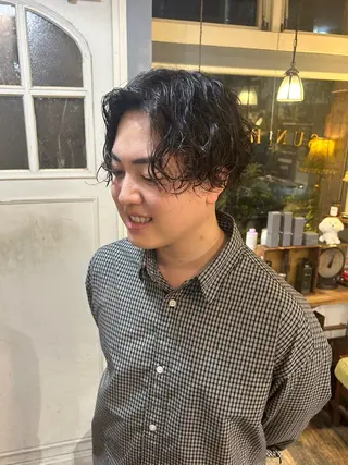 ショート パーマ メンズ 清水千優/パーマ/透 明感カラー/メンズのヘアスタイル