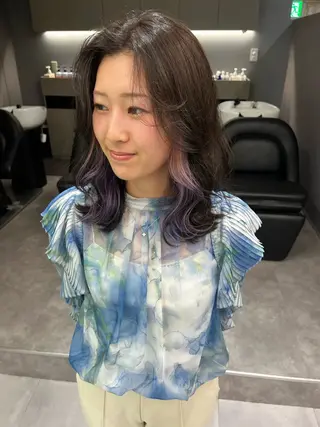 ミディアム Lote.所属・mei ブリーチのヘアスタイル