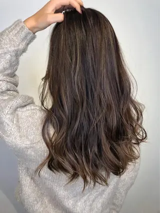 セミロング カラー _WHITE 高槻のヘアスタイル