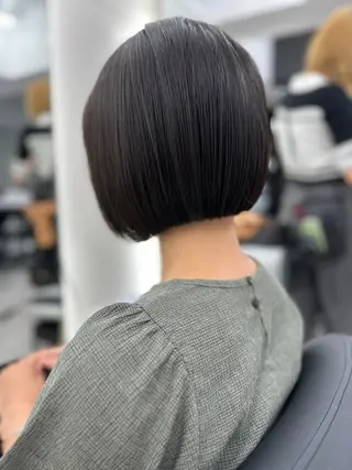 ショート カラー Itsuki/心斎橋 髪質改善/暗髪カラーのヘアスタイル