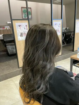 ロング カラー AGU hair vigor 三条店所属・AGU 三条店 林　雄のヘアスタイル