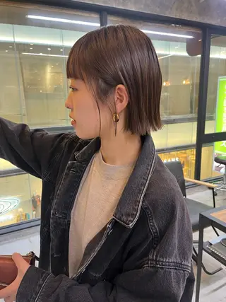 ショート カラー 細川 夕利亜のヘアスタイル