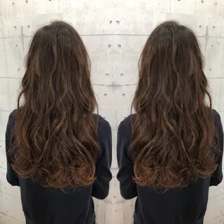 ロング カラー 金沢 広美のヘアスタイル