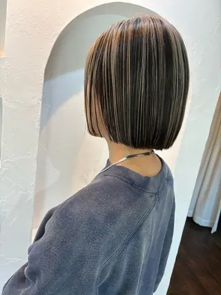 ショート 顔周りのデザイン特化 井手麻梨栄のヘアスタイル