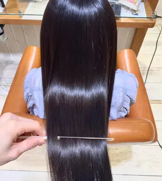 ロング 🌸小島友梨香🌸 ブリーチカラーのヘアスタイル