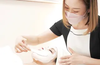 サロンドフルベール 名古屋一色店のエステ・リラクイメージ