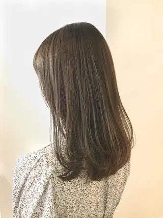 セミロング カラー ヘアアレンジ Lien所属・marika  / ボブ・オリーブカラーのヘアスタイル