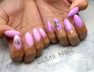 ネイル Li'leaNail AINAのネイルデザイン