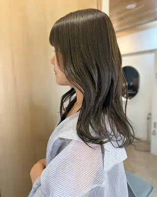 ミディアム カラー トレンドと似合わせ/ マンツーマン/西上楓のヘアスタイル