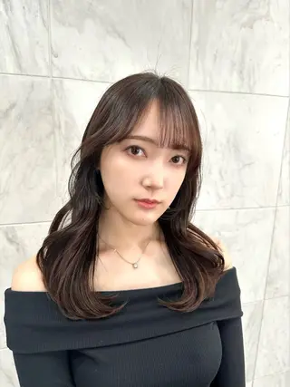 セミロング カラー 艶髪レイヤー顔周り グレージュ添田晃基のヘアスタイル